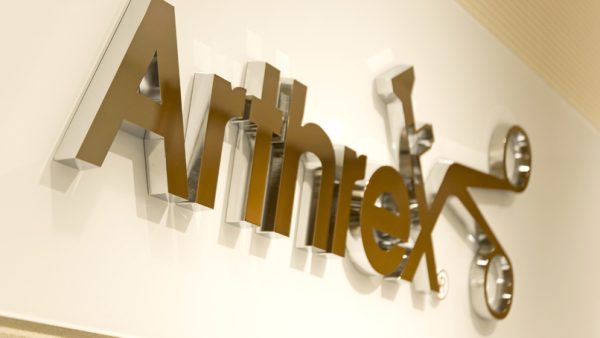 デザイン事例：　Arthrex Japan合同会社様　オフィスデザイン事例紹介｜　シームプランニング